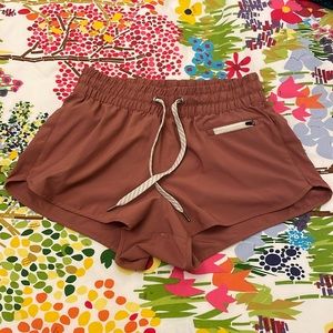Vuori Clementine Shorts in Pale Pink Mauve Size XS